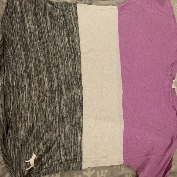 Victoria secret PINK long sleeve💜 - Picture 2 of 4